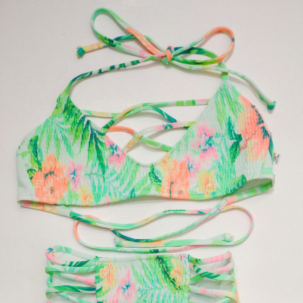 Victoria's Secret swim set PINK Smocked strappy - Picture 4 of 6